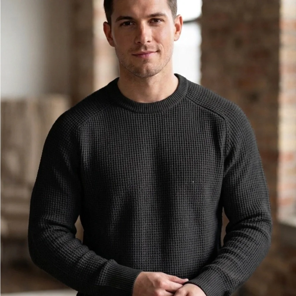 Men's J.MIEER Black Waffle Knit Crewneck Sweater- L